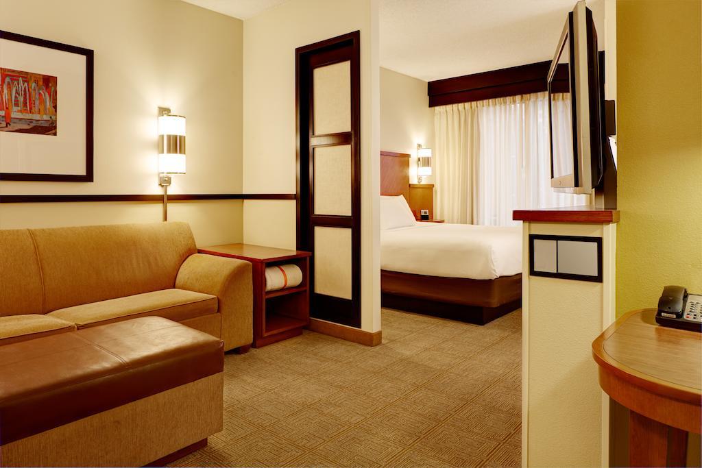 Hyatt Place Phoenix-North Room photo