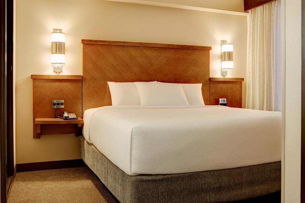 Hyatt Place Phoenix-North Room photo